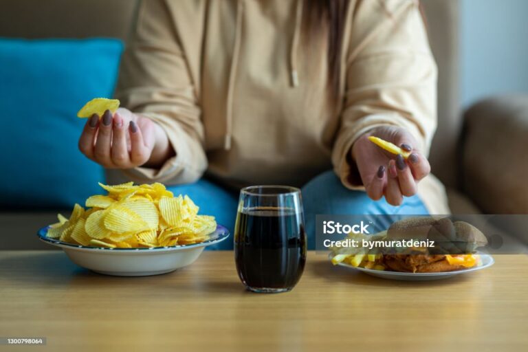 Foods to avoid if you have Dandruff